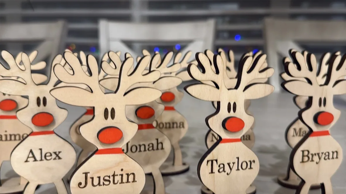 Reindeer Place Settings view 4