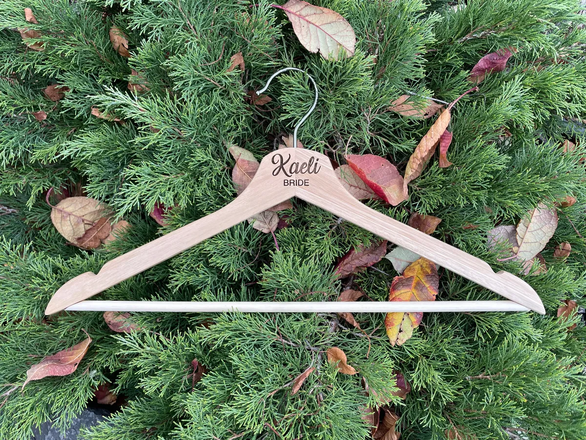 Hangers view 3